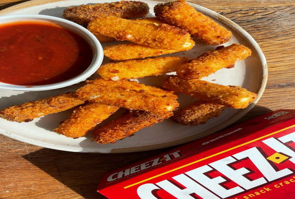 Crusted Mozzarella Sticks